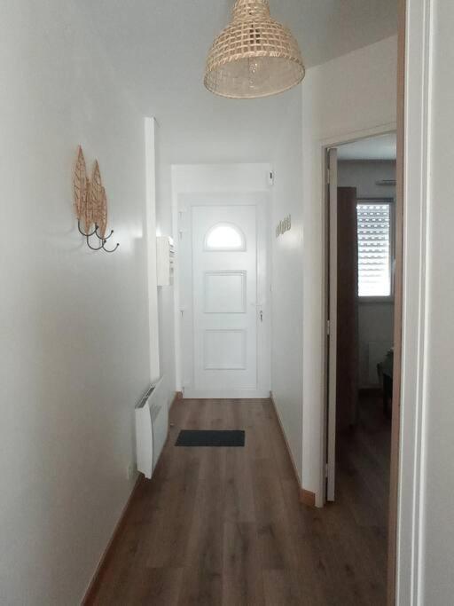 Bréhal A 50 M De La Plage, Appartement De 35 M2 : Les Pieds Sales מראה חיצוני תמונה